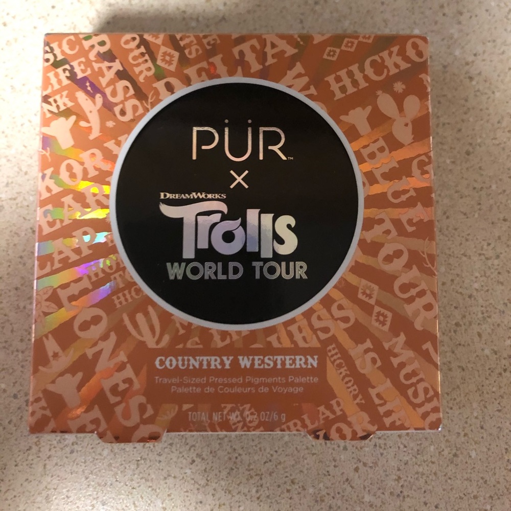 Trolls Country Eyeshadow Palette